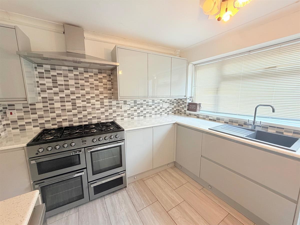 Park Road, Aberkenfig, Bridgend, photo 10