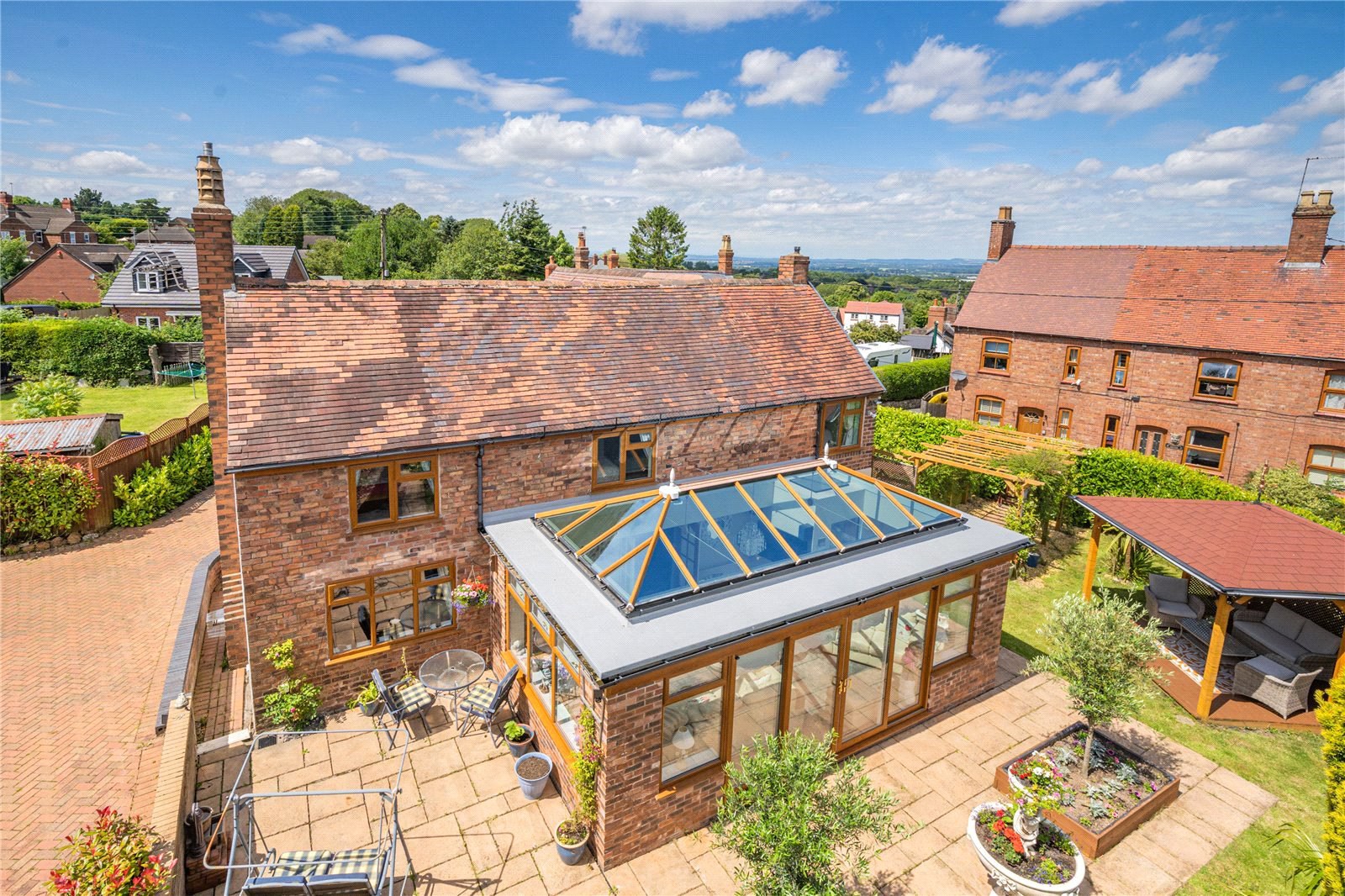Hillside Road, Ketley Bank, TF2, photo 45