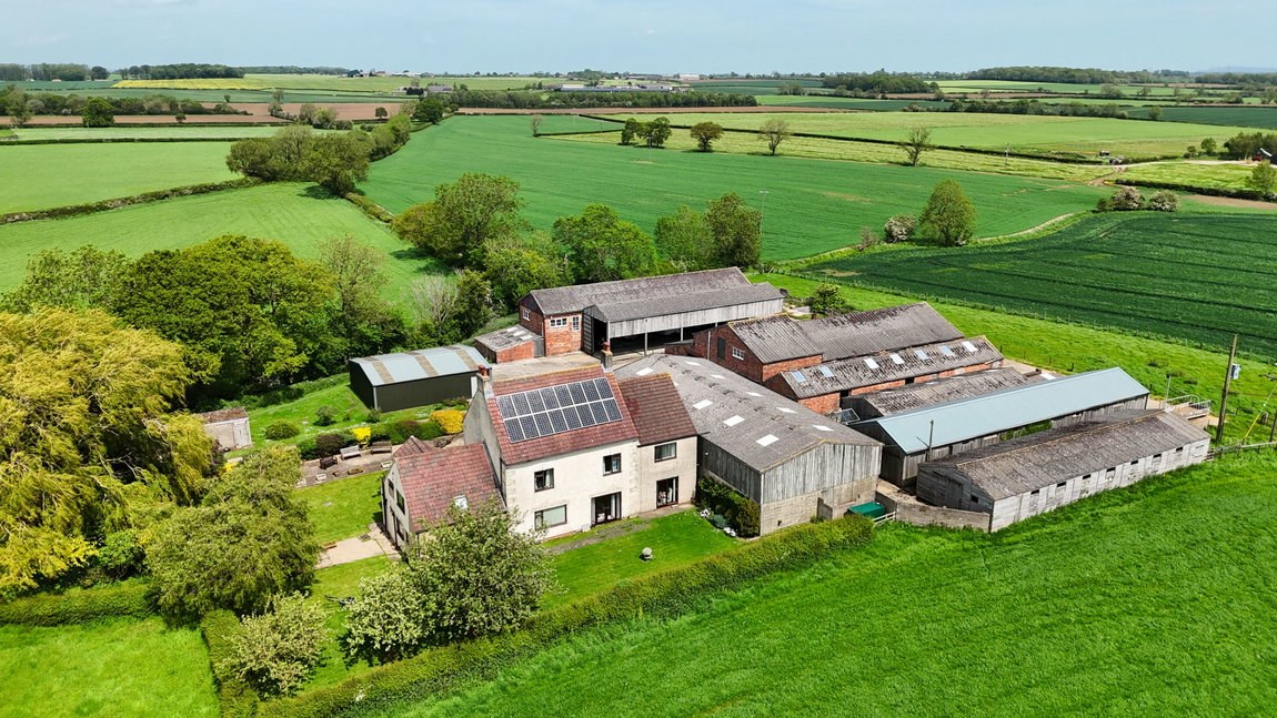 Moor House & Moor Cottage