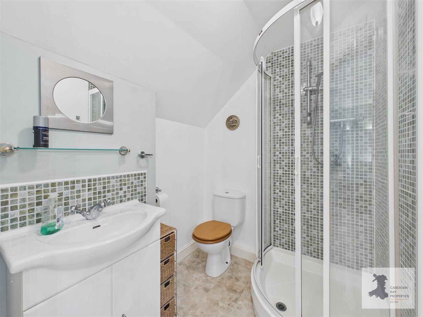 Caemorgan Road, Cardigan, photo 28
