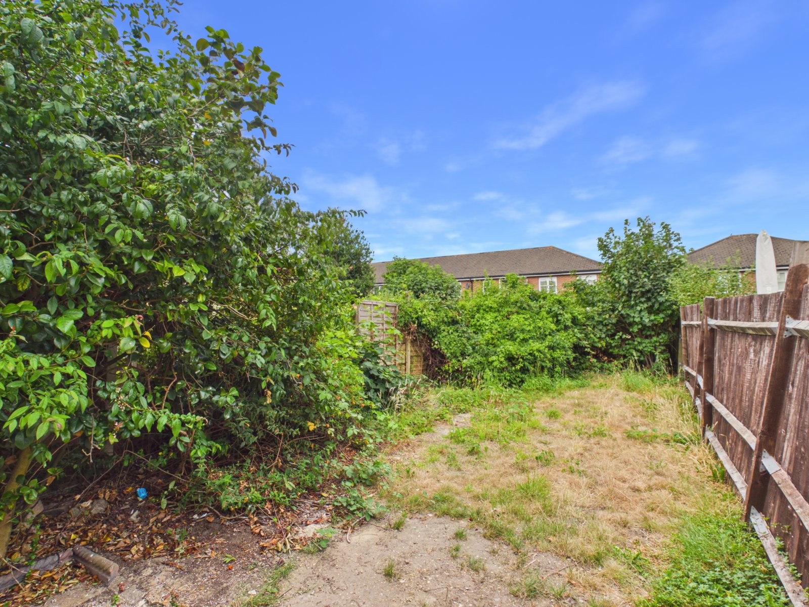 Chapel Park Road, Addlestone, Surrey, KT15, photo 3