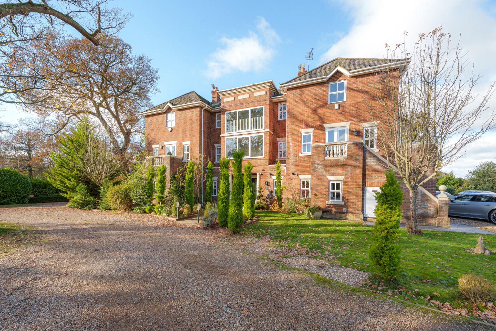 Laurel Court, Denham Road, Iver, Buckinghamshire, SL0, photo 5