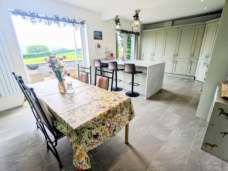 Llanddarog, Carmarthen, Carmarthenshire., photo 3