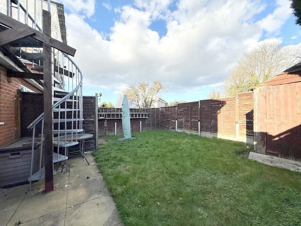 Waller Avenue, Luton, LU4, photo 18