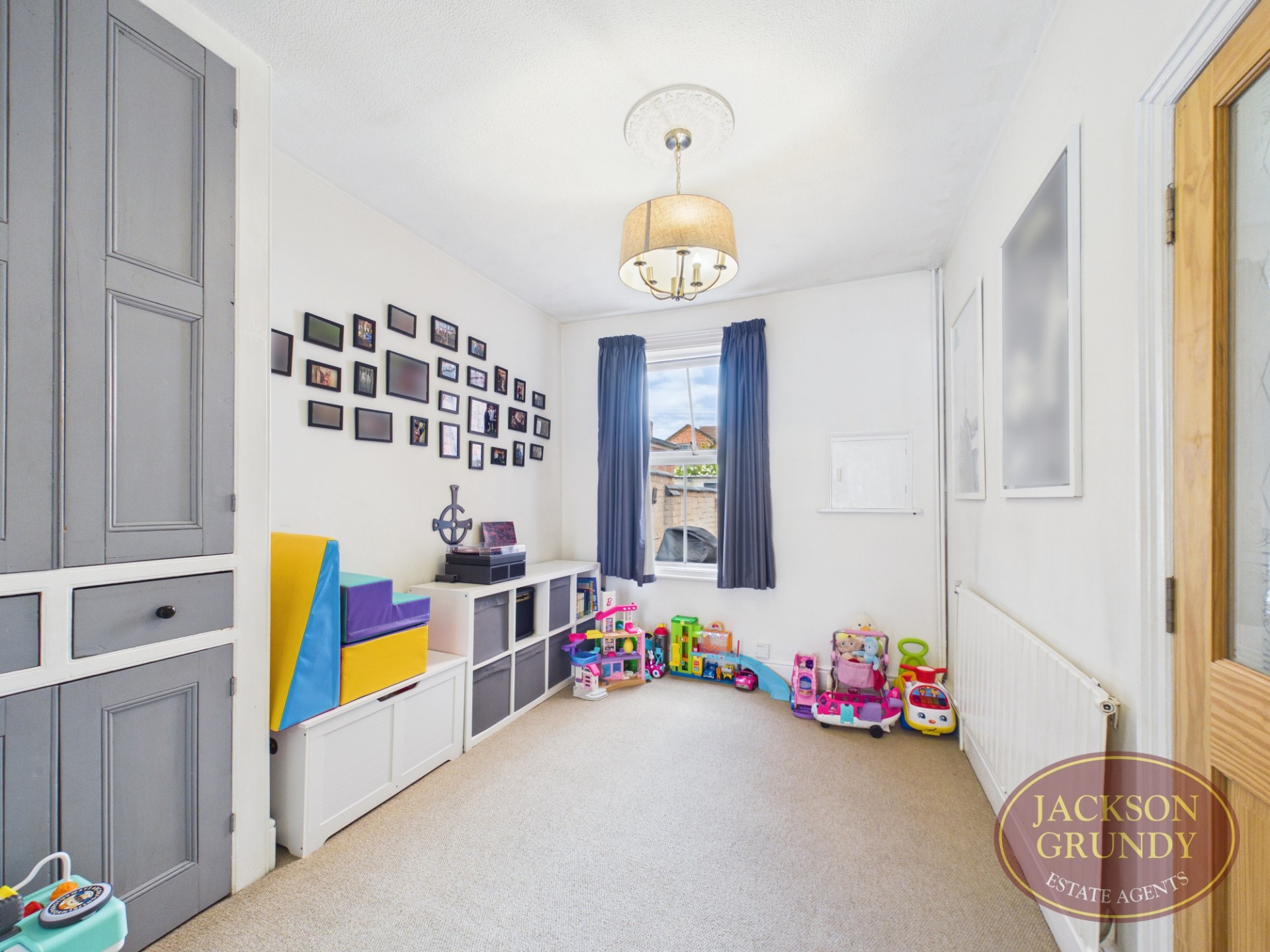 Photo 4