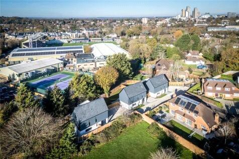 Kingfield Green, Woking, GU22