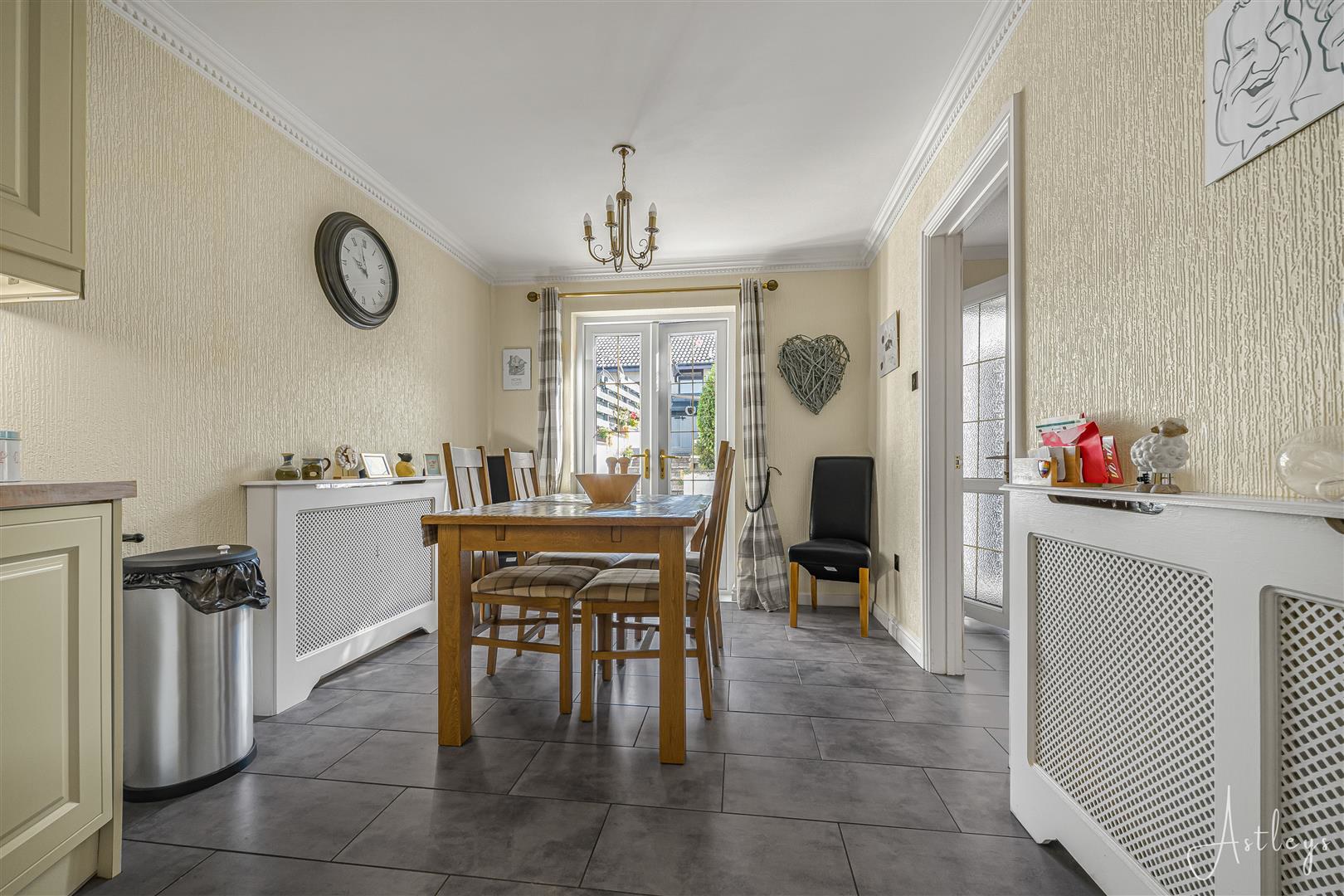 Daphne Road, Bryncoch, Neath, photo 10