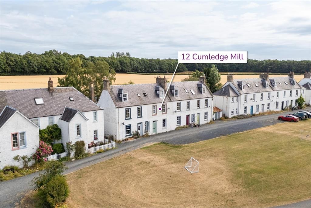 upper flat for sale in Duns