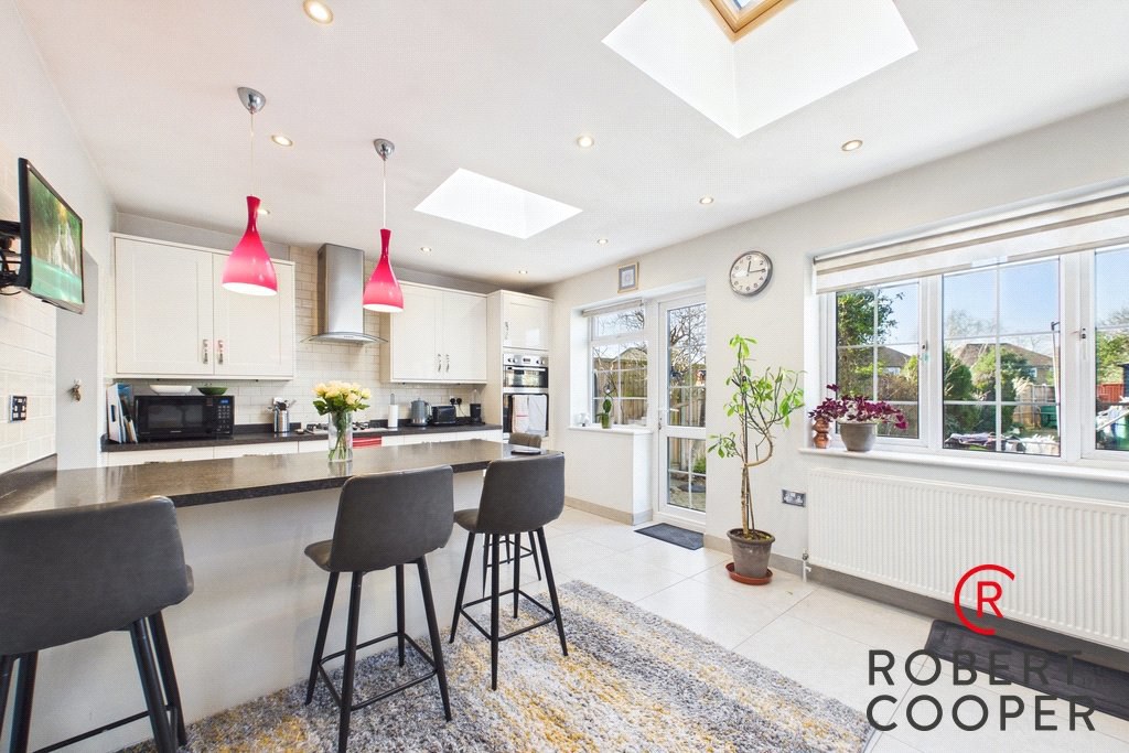 Boleyn Drive, Ruislip, HA4