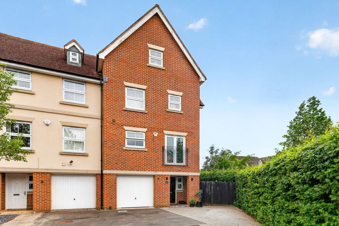 Siskin Gate, Bracknell, RG12
