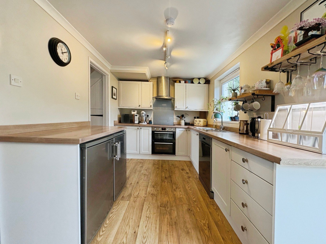 Goldsithney, Immaculately presented three bed home, photo 3