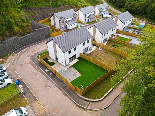 Cairn avenue