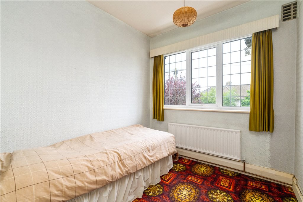Leeds, West Yorkshire, LS16, photo 13