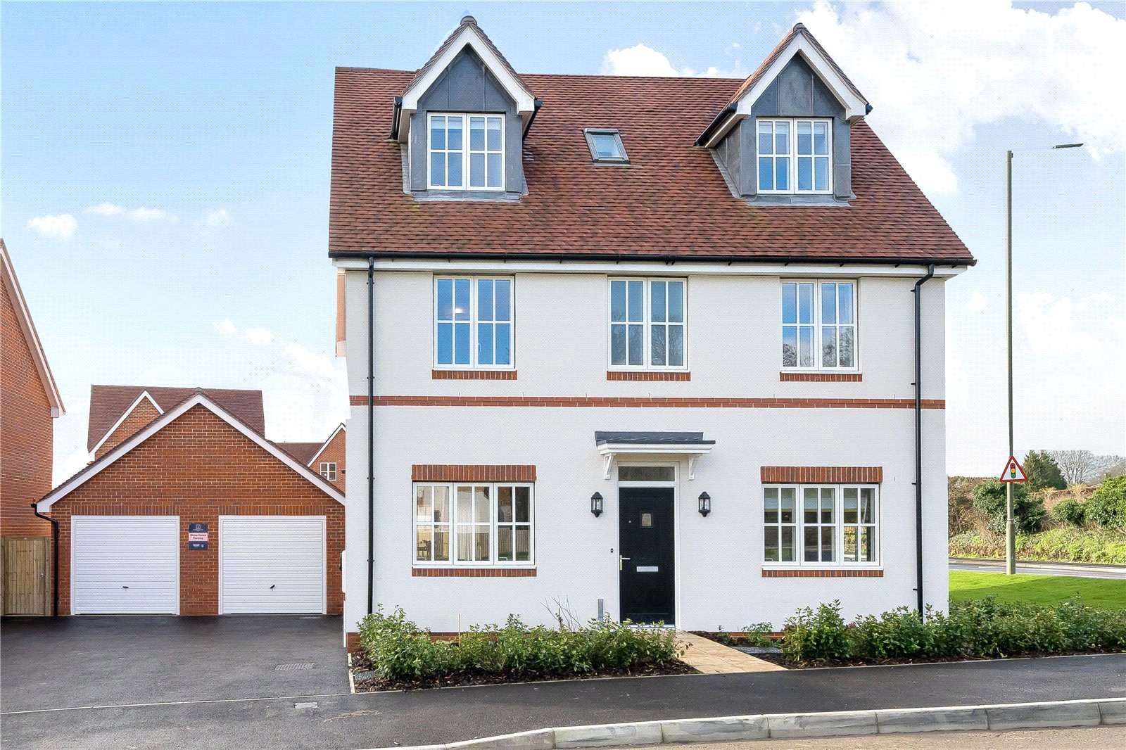 Old Portsmouth Road, Artington, Guildford, Surrey, GU3
