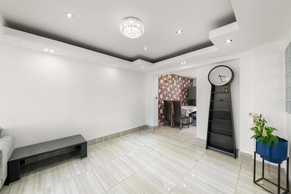 Seaton Road, Hayes, Greater London, UB3, photo 4