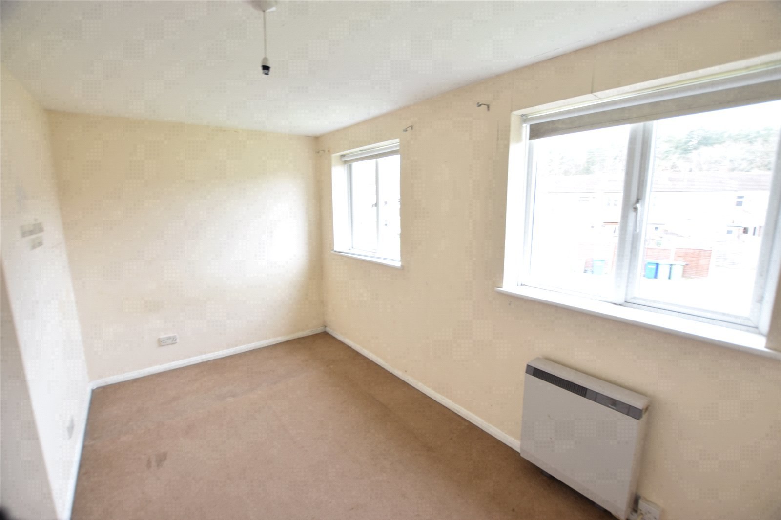 Pinewood Park, Farnborough, Hampshire, GU14, photo 11