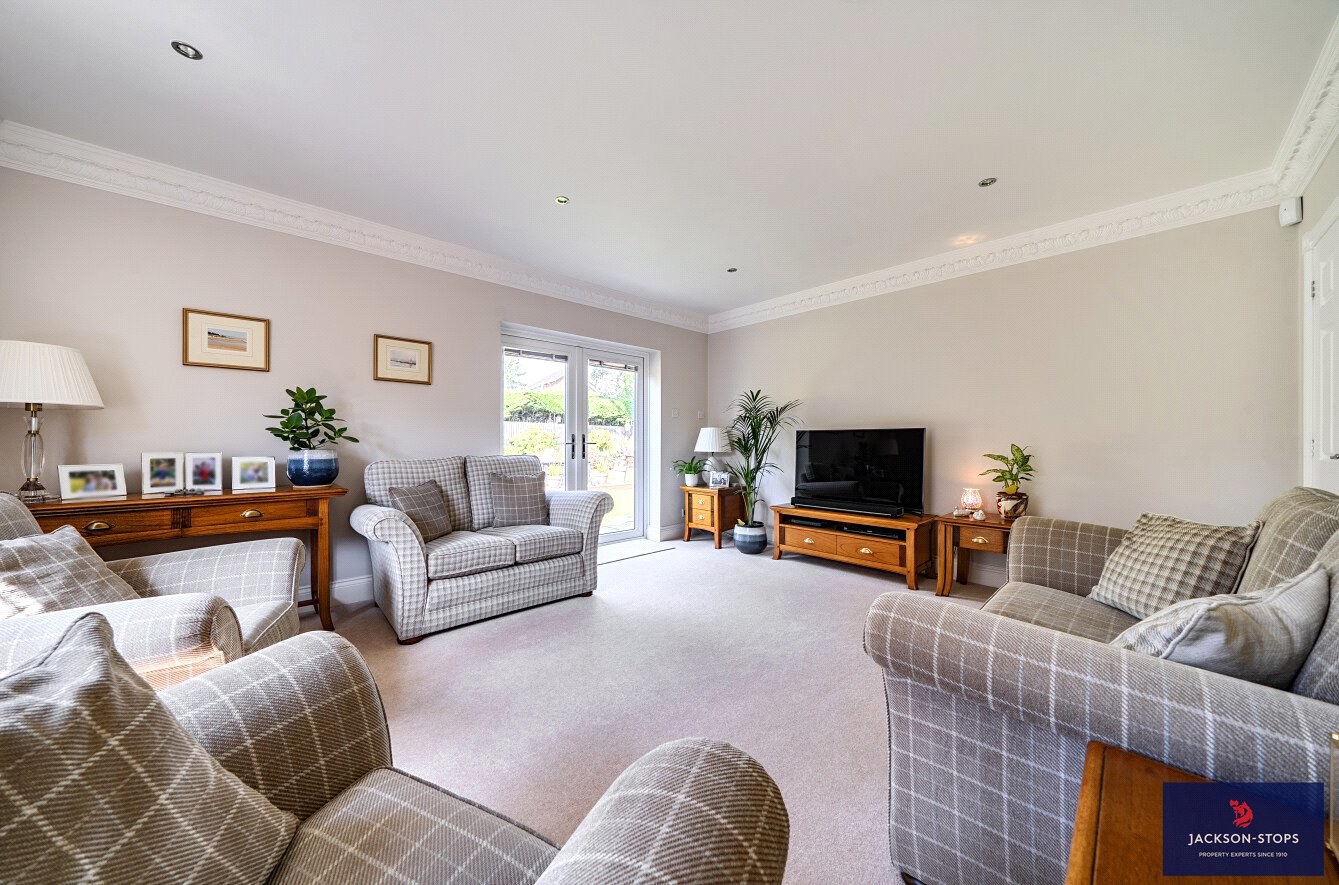 Anchor Drive, Northampton, Northamptonshire, NN2, photo 6