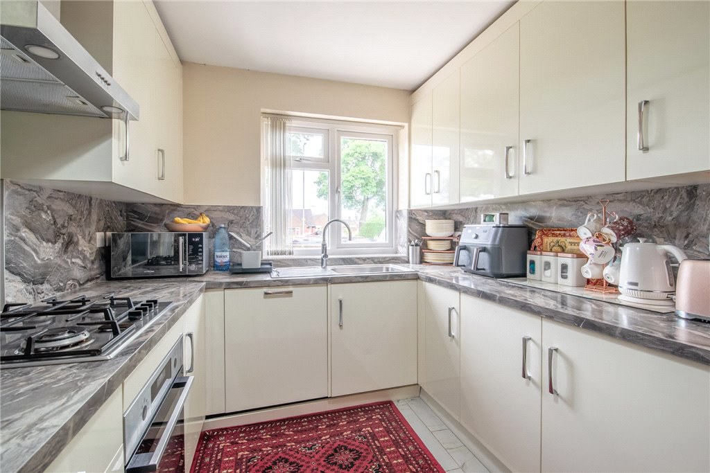 Haworth Road, Bradford, West Yorkshire, BD9, photo 3