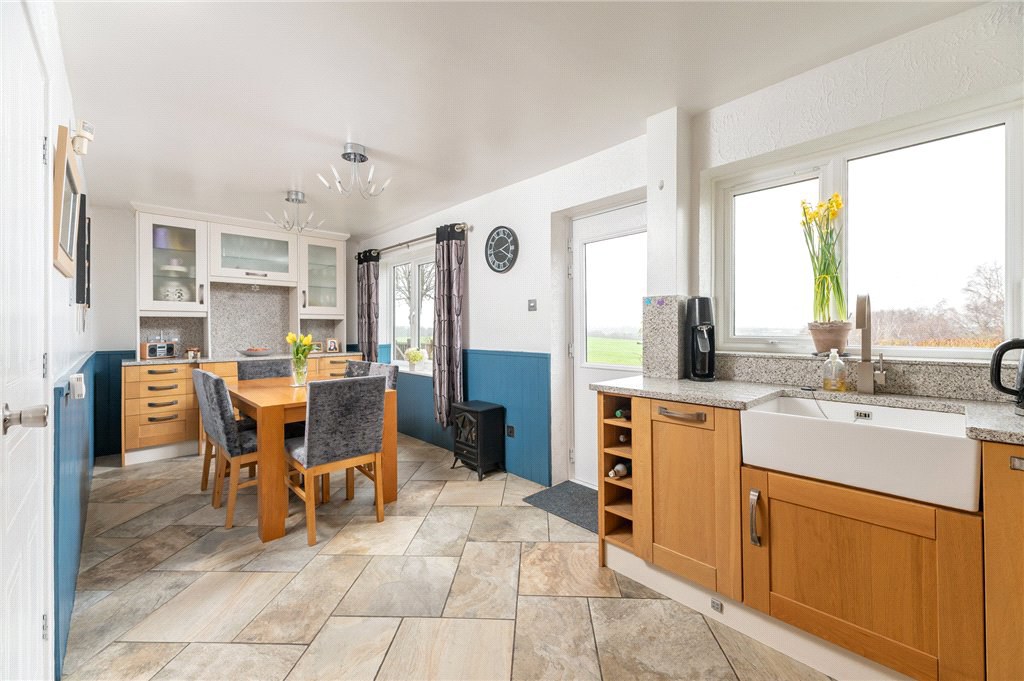Buckthorne Drive, East Ardsley, Wakefield, West Yorkshire, WF3, photo 9