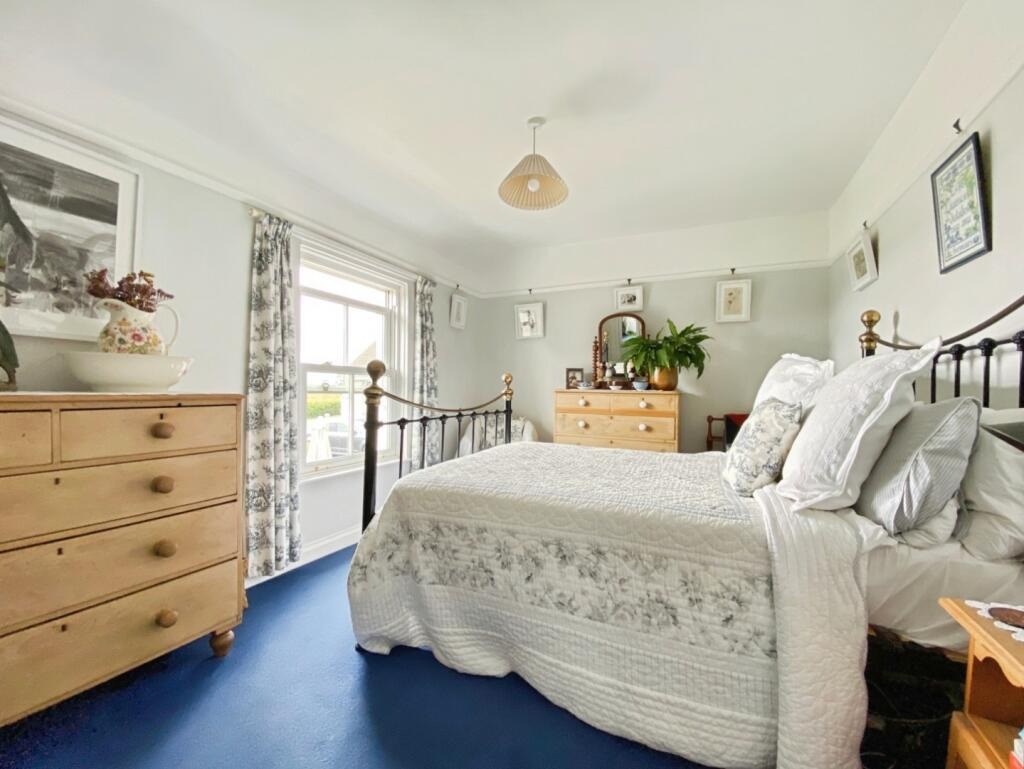 Characterful family home, Nancegollan, photo 31
