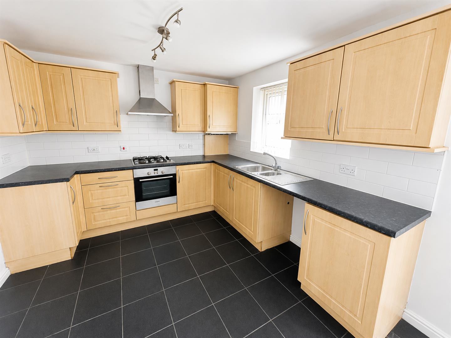 Six Mills Avenue, Gorseinon, Swansea, photo 6