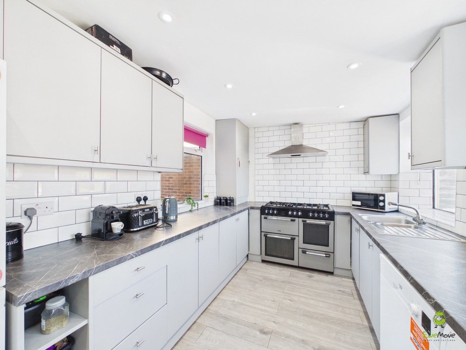 Holmsdale Grove, Bexleyheath, Kent, DA7, photo 11