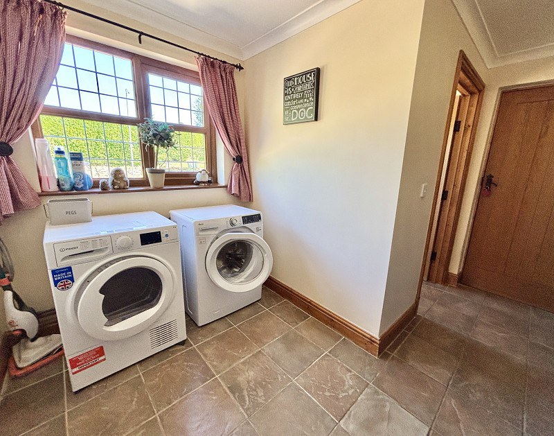 Neath Road, Pontardawe, Swansea., photo 14
