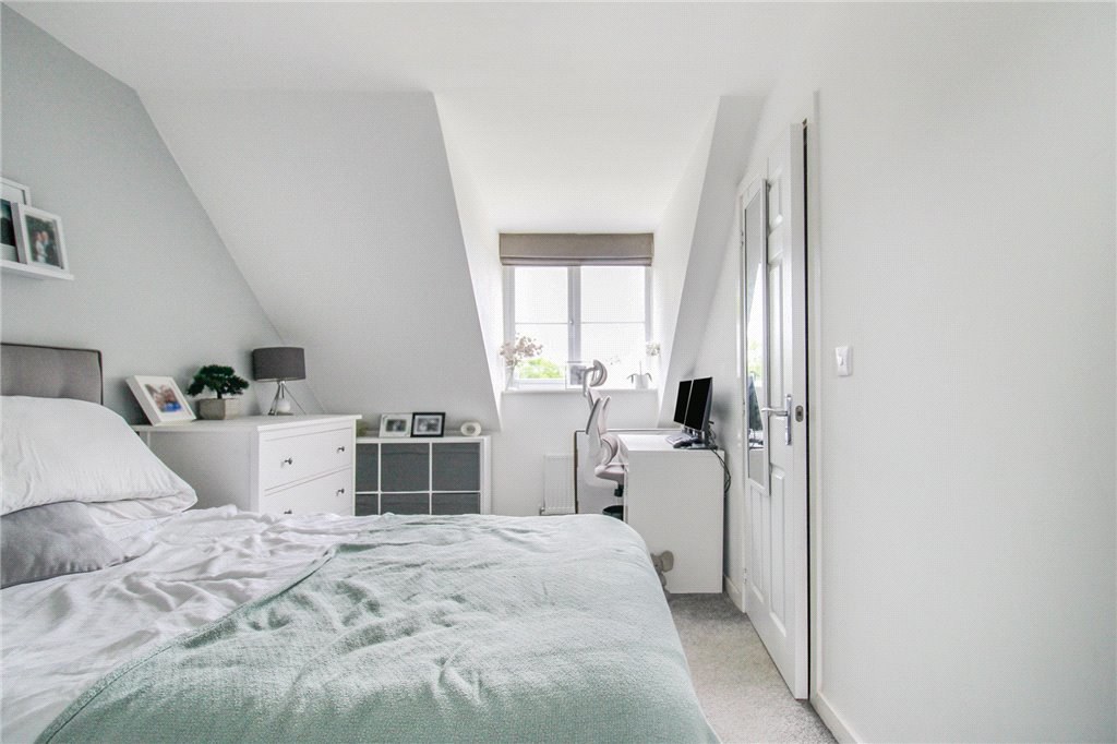 Little Cote View, Thackley, Bradford, West Yorkshire, BD10, photo 6