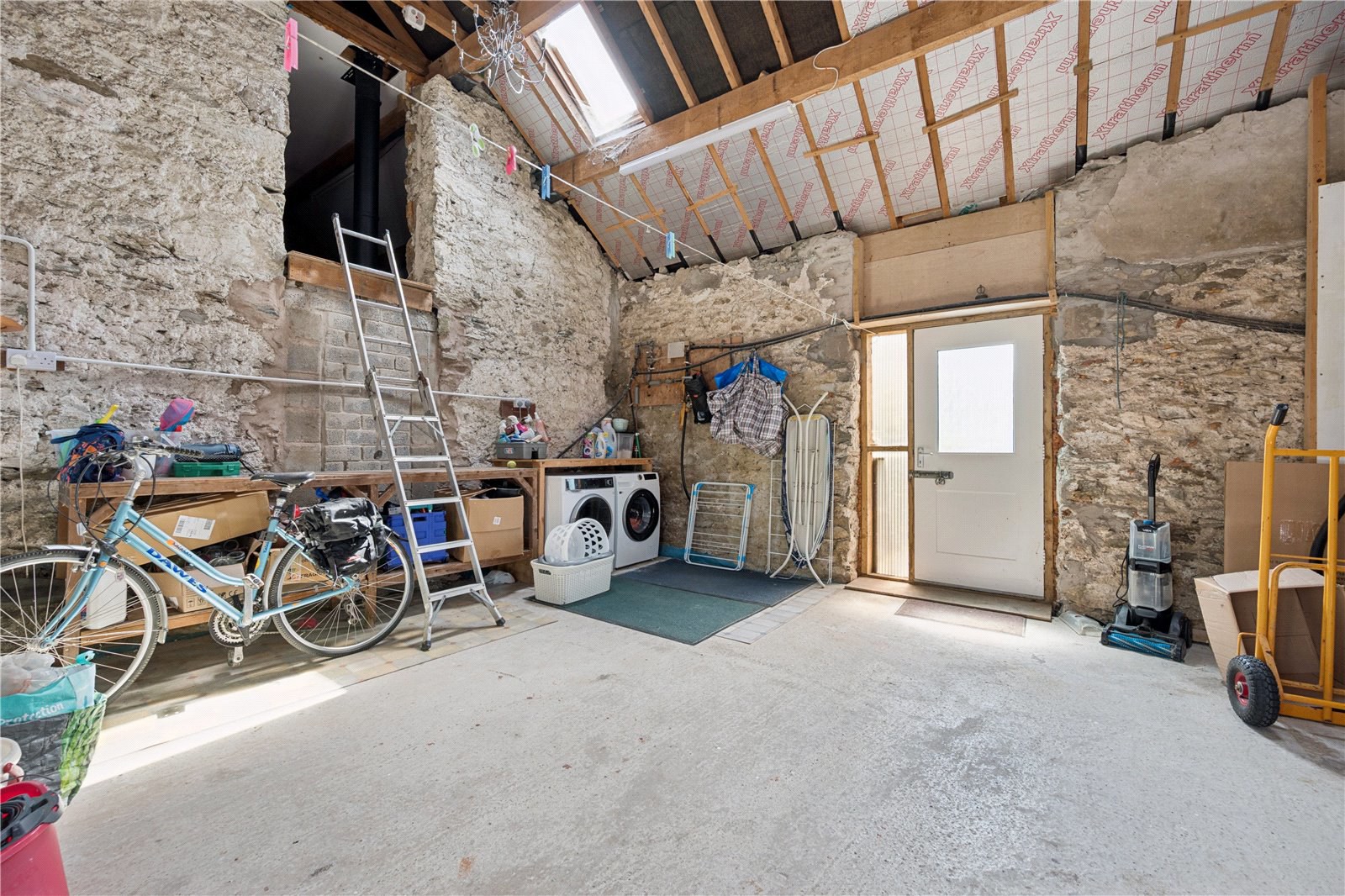 Llanfaethlu, Holyhead, Anglesey, LL65, photo 30