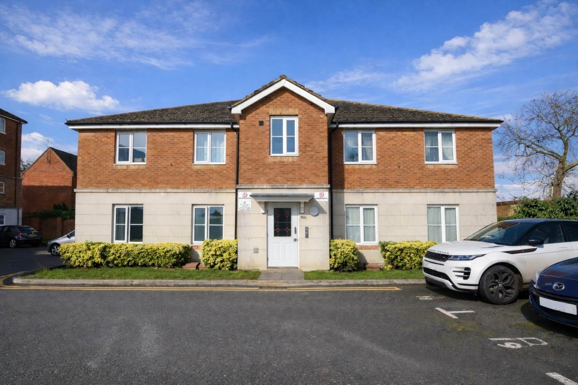 St Lukes Court