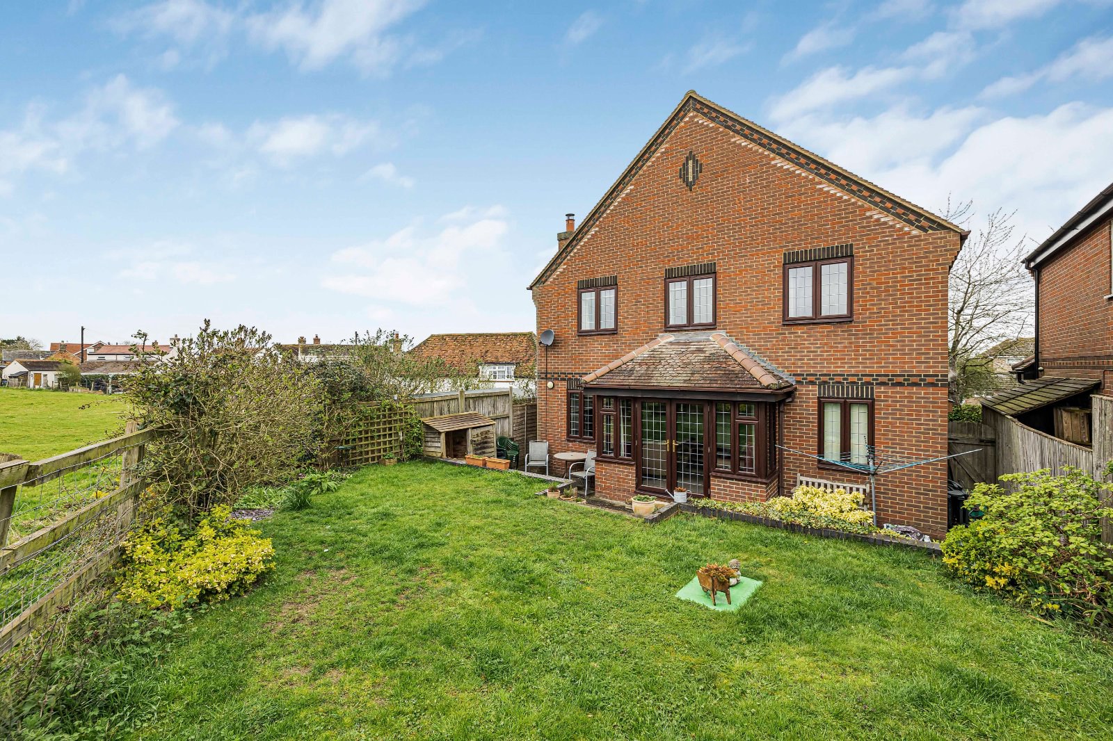 Morton King Close, Shabbington, Aylesbury, Buckinghamshire, HP18, photo 2