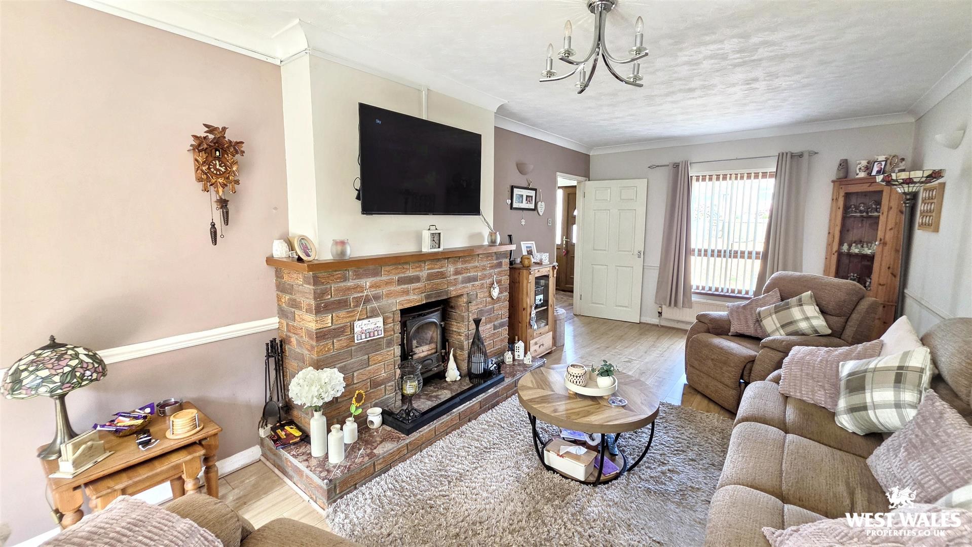 Woodlands Crescent, Milford Haven, photo 6