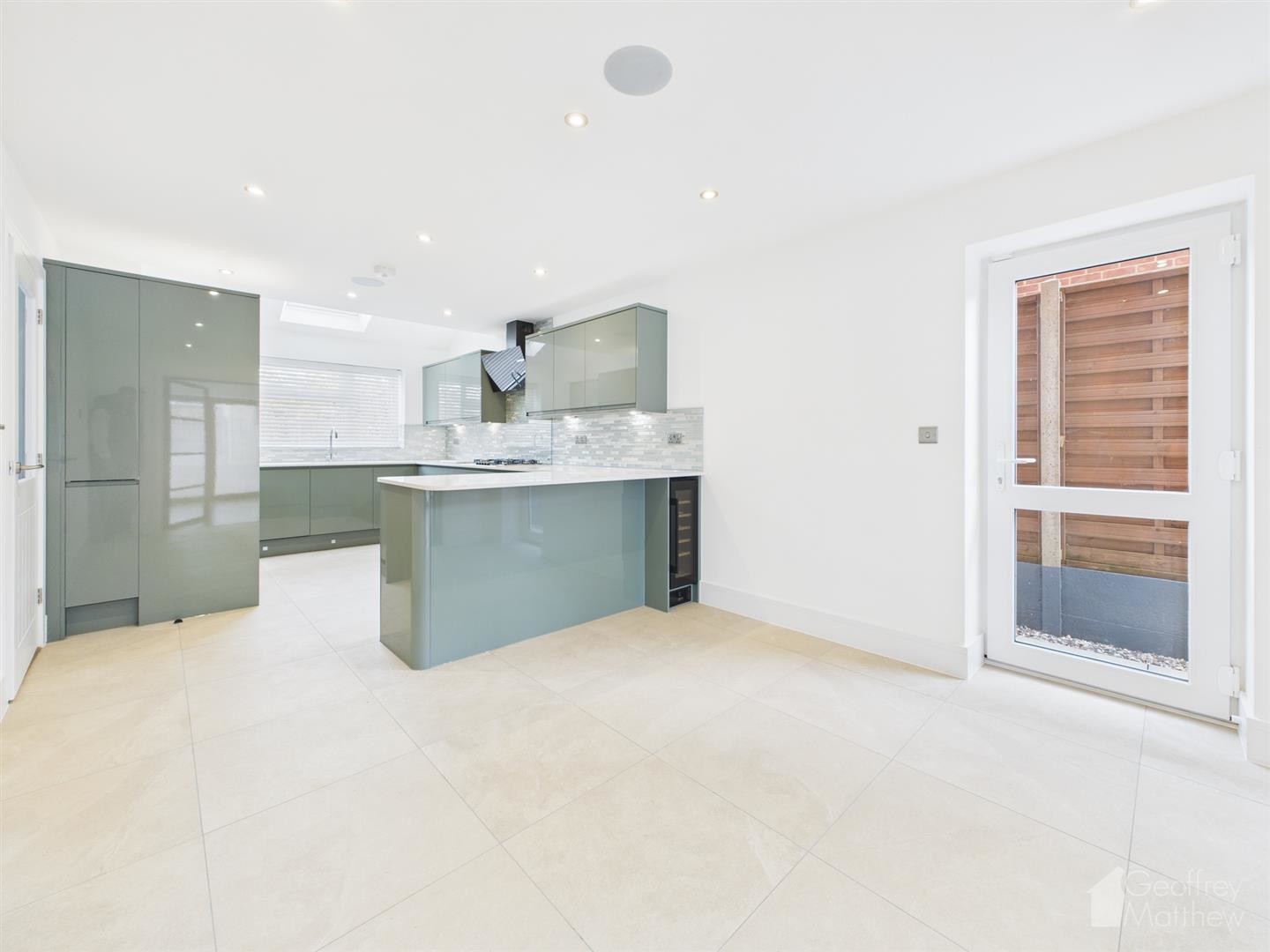 Hopton Road, Symonds Green, Stevenage, photo 9