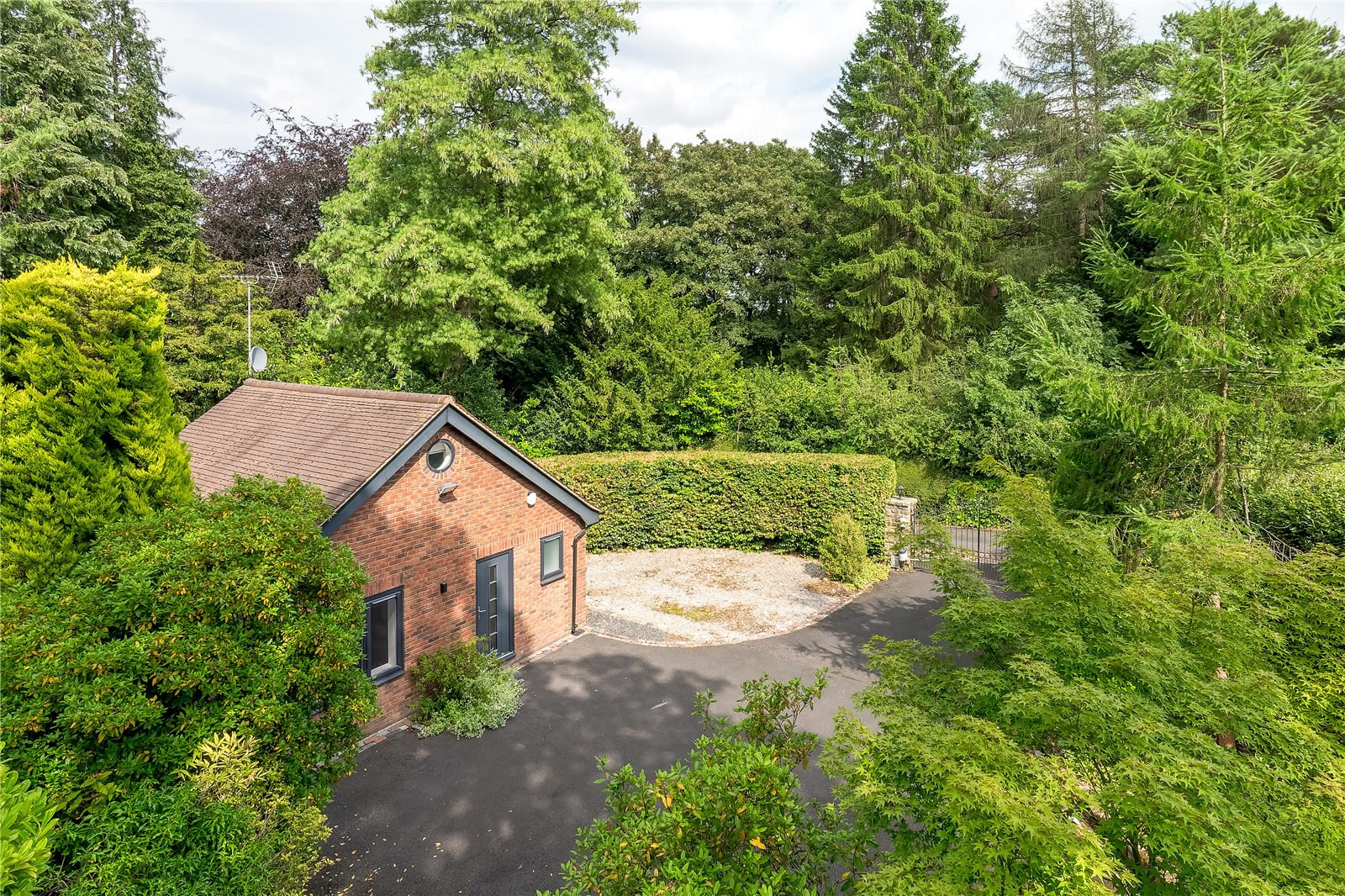 Saddleback Drive, Castle Hill, Prestbury, Cheshire, SK10