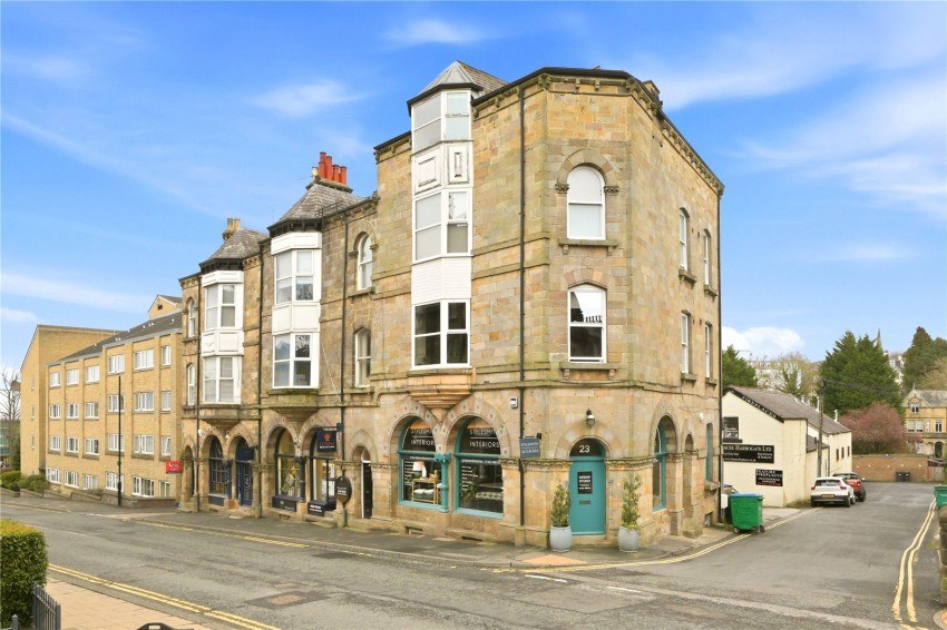 2 bed flat for sale in Cold Bath Road, Harrogate
