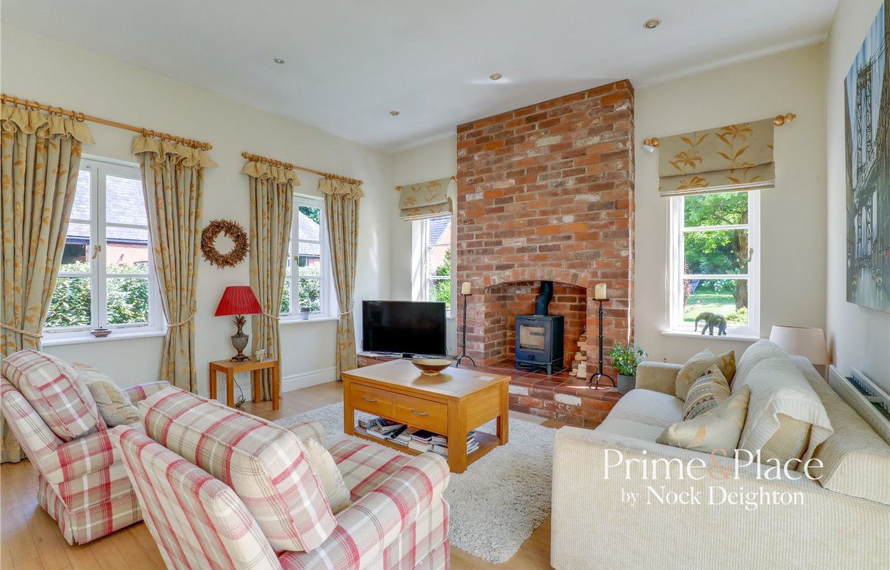 The Butlers House Patshull Park Burnhill Green Wolverhampton WV6 7HY, photo 3
