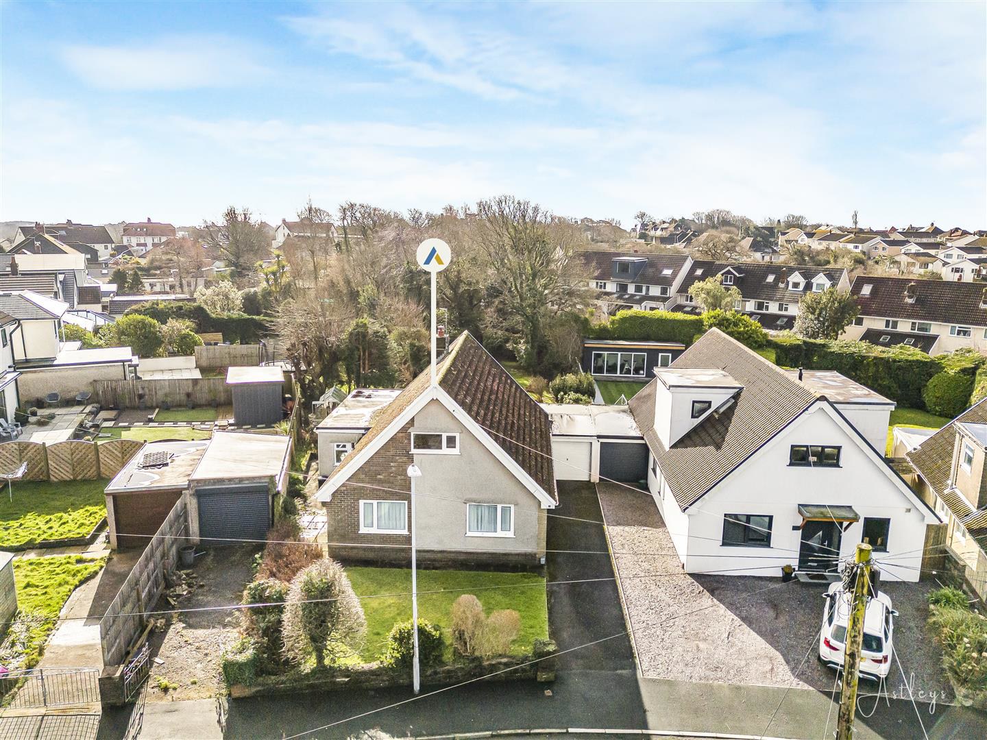 Highpool Close, Newton, Swansea