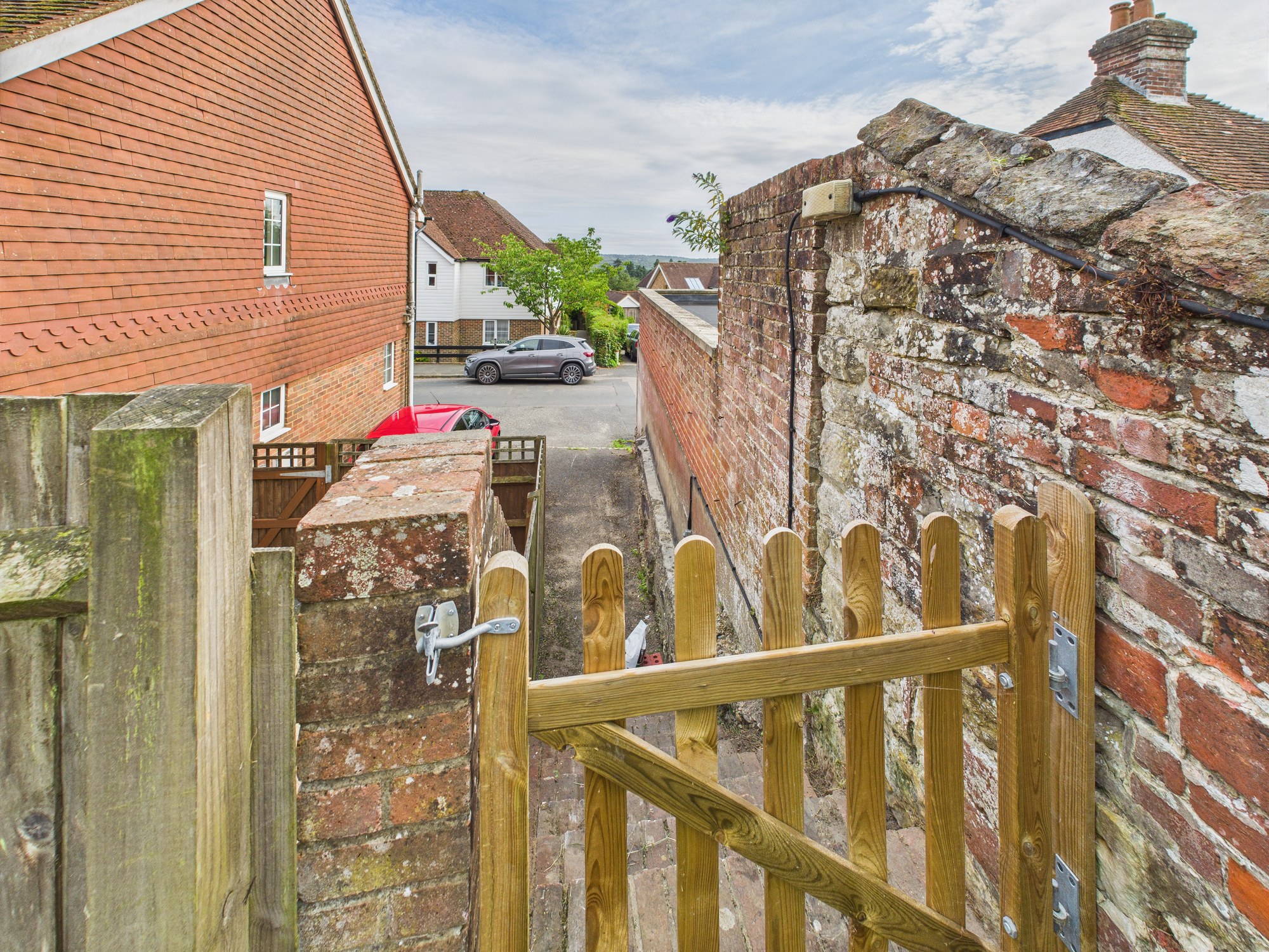 Ground Floor Flat, The Martletts, High Street, Mayfield. TN20 6AB, photo 20