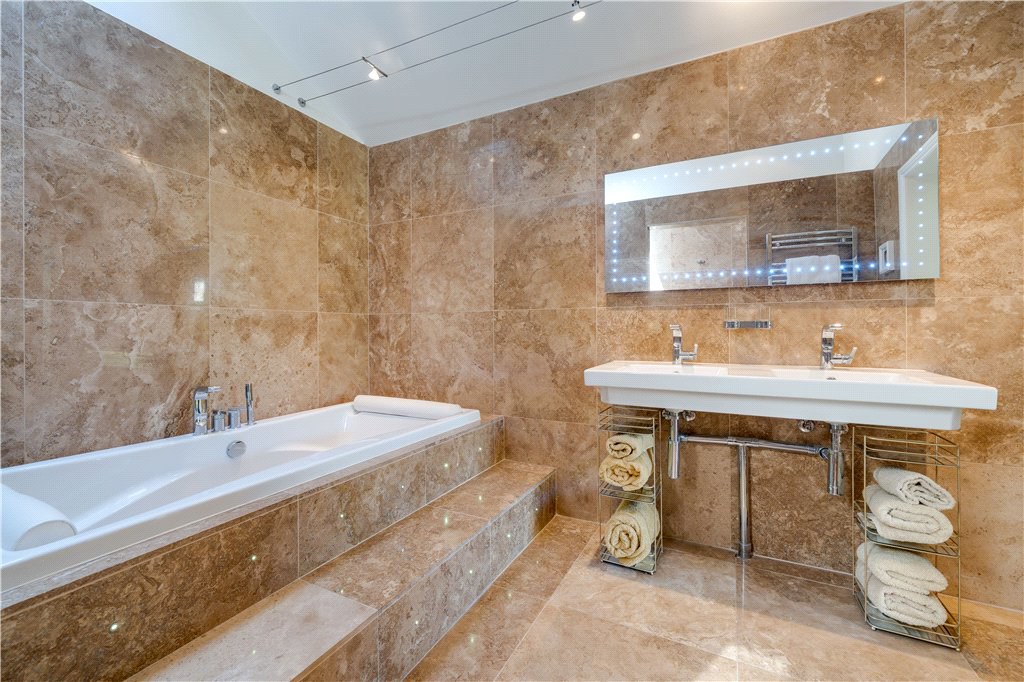Mill Lane, Hawksworth, Leeds, West Yorkshire, LS20, photo 18