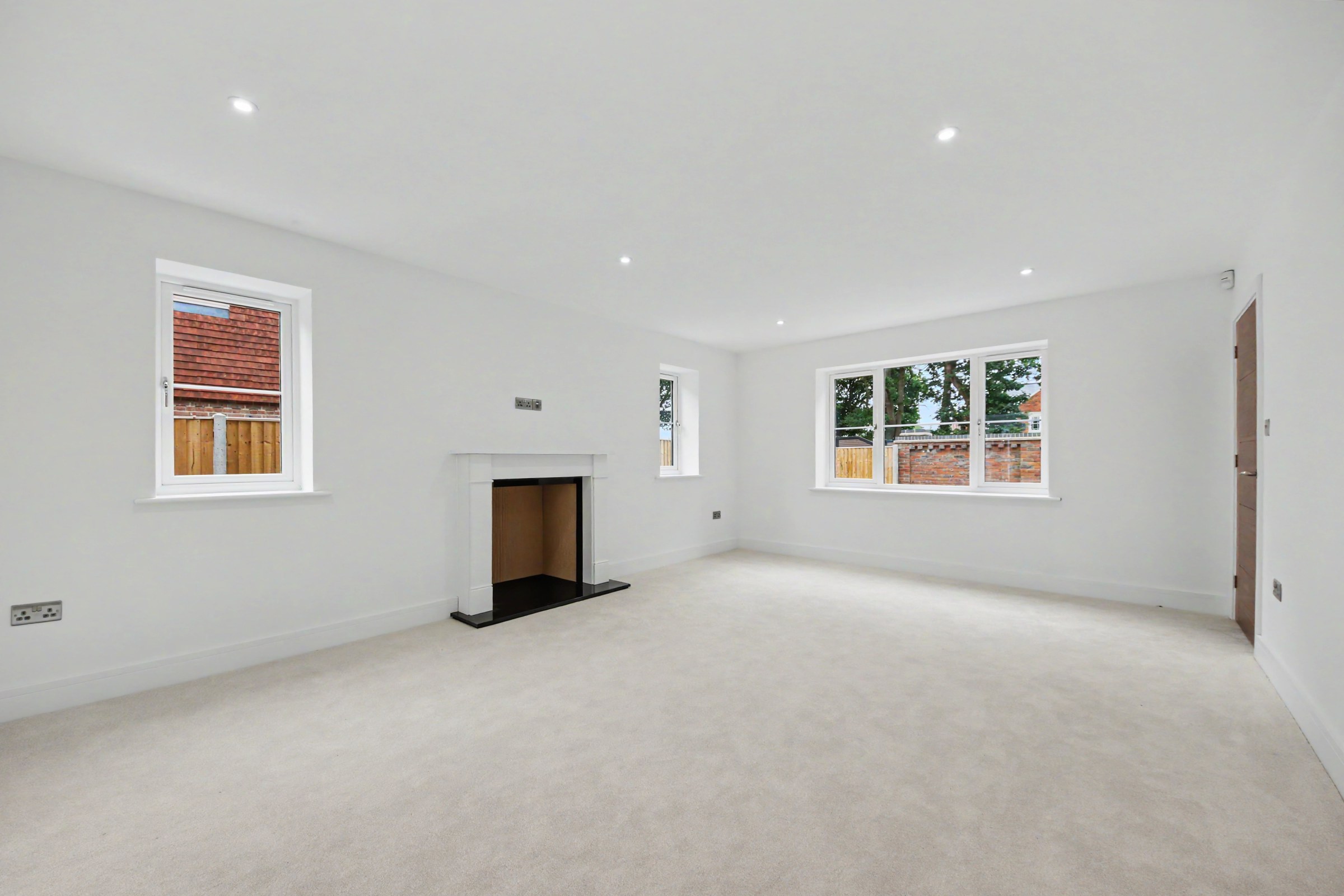 Southwick Road, North Boarhunt, PO17, photo 4