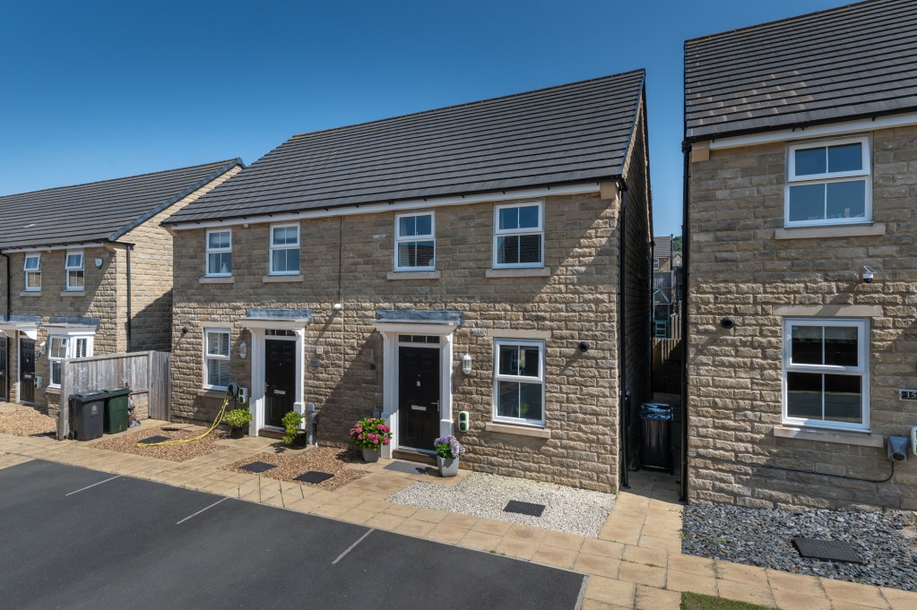 Moat Hill Close, Cullingworth, West Yorkshire, BD13, photo 28