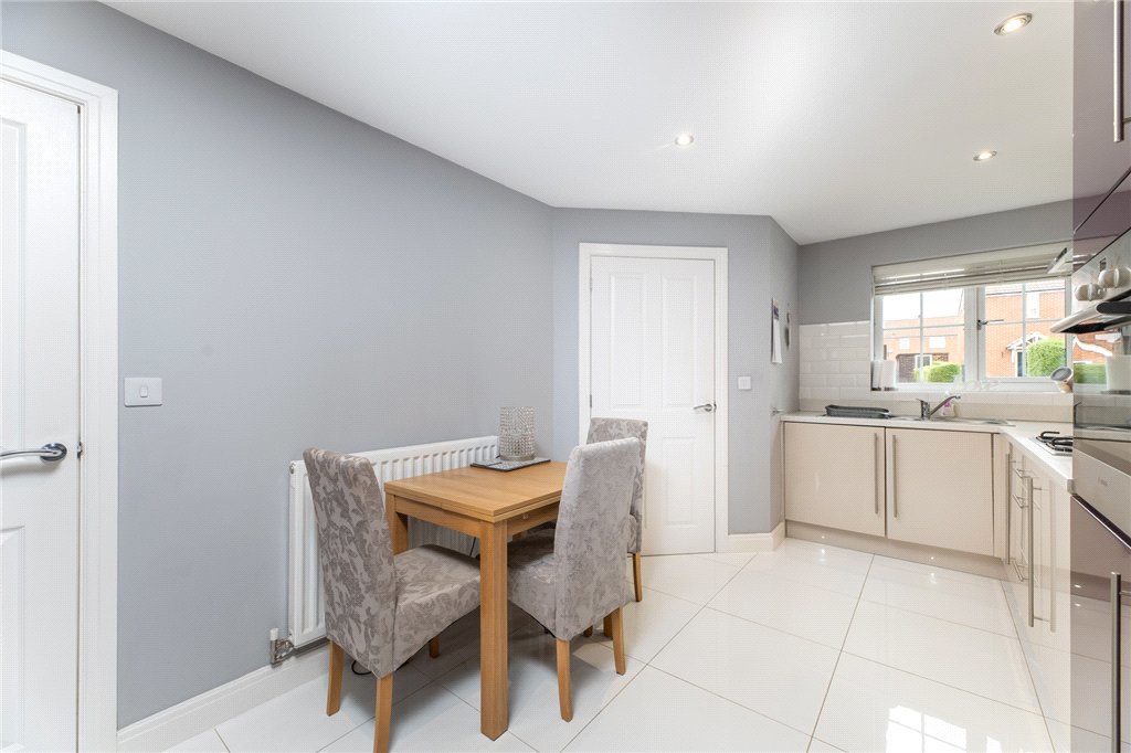 Westerton Road, Tingley, Wakefield, West Yorkshire, WF3, photo 6