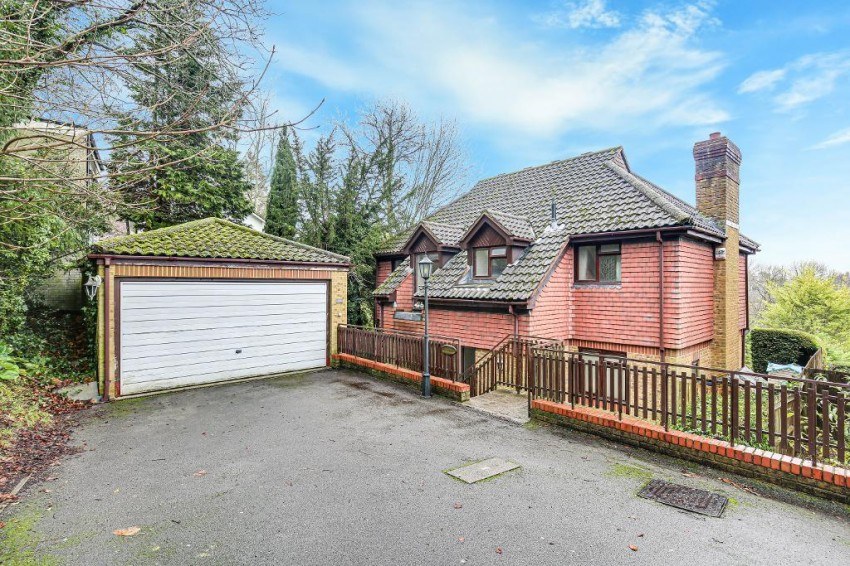 Westhall Road
