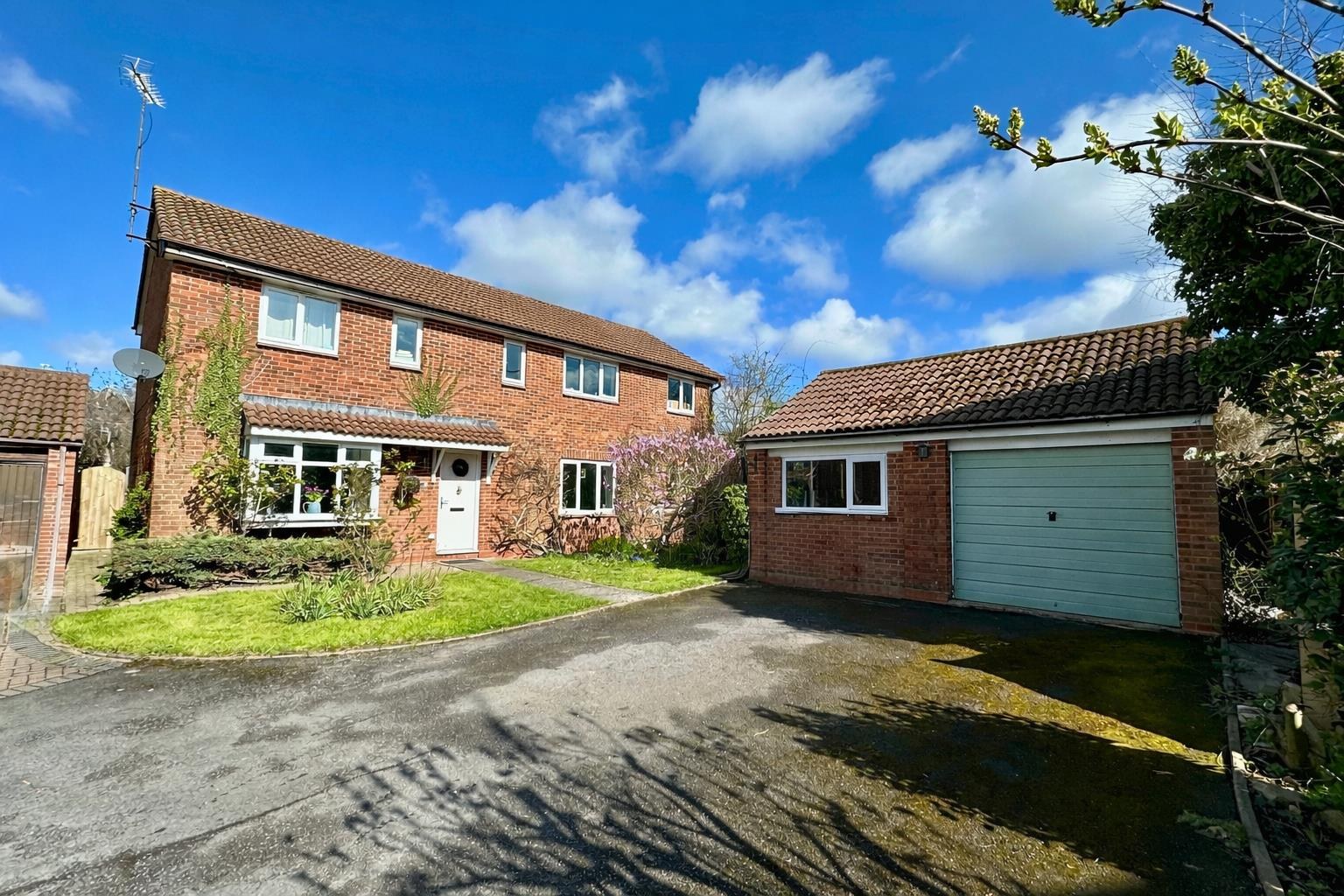 Wain Close