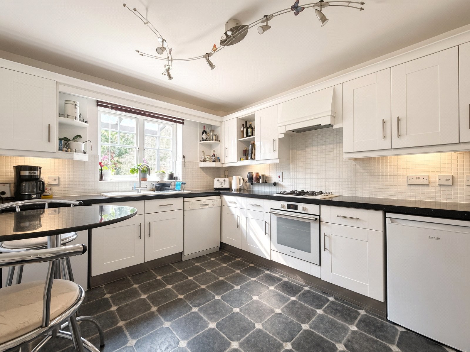 Glebe Close, Aldershot, Hampshire, GU11, photo 6