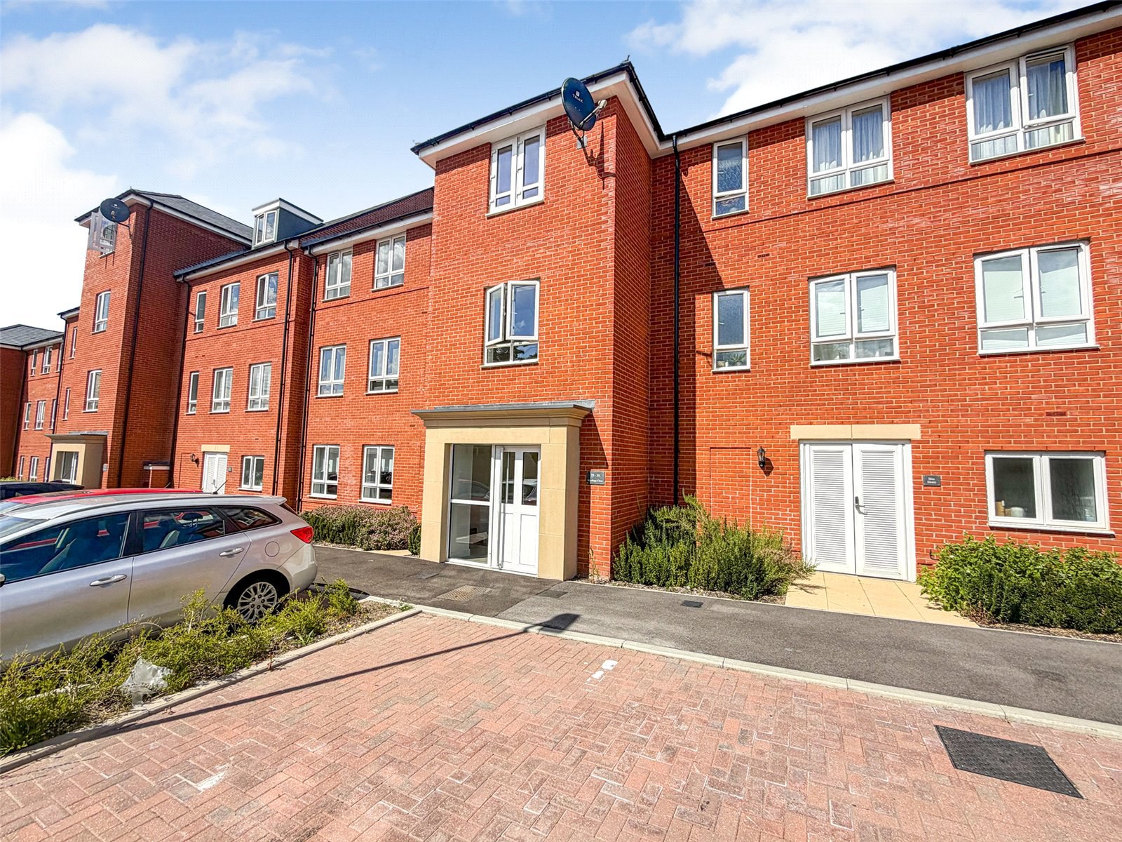 Hardinge Close, Wellesley, Aldershot, Hampshire, GU11, photo 14