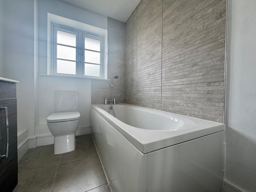 The Causeway, Carlton, MK43, photo 6