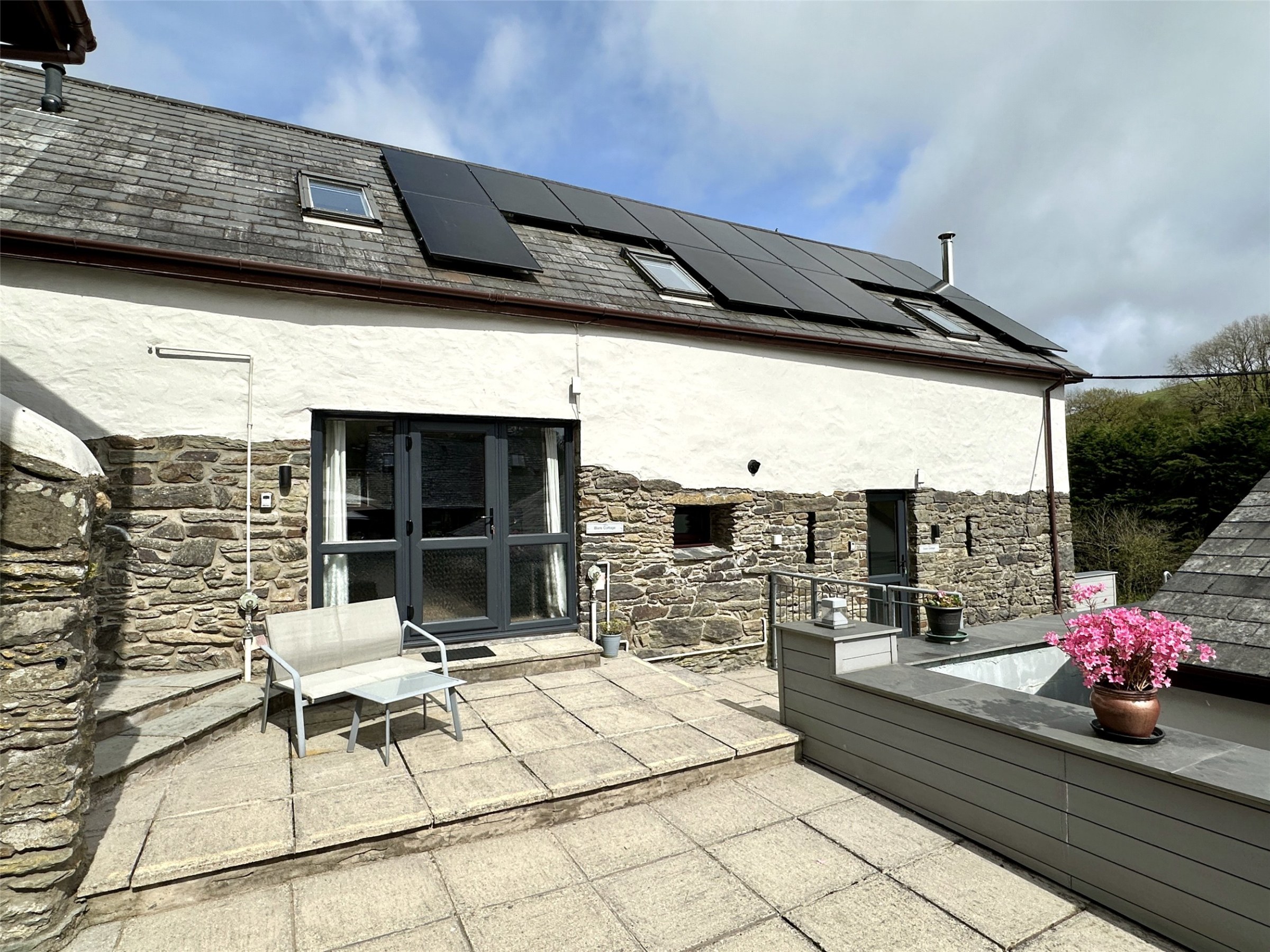 Seven Characterful Cottages & 4.5 Acres, West Down, Devon, EX34, photo 31