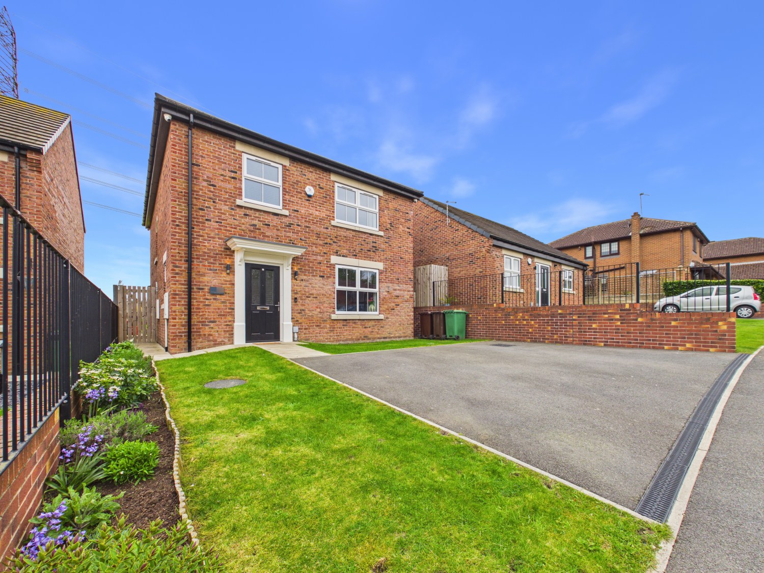Meadow Croft, Hemsworth, Pontefract, West Yorkshire, WF9, photo 28