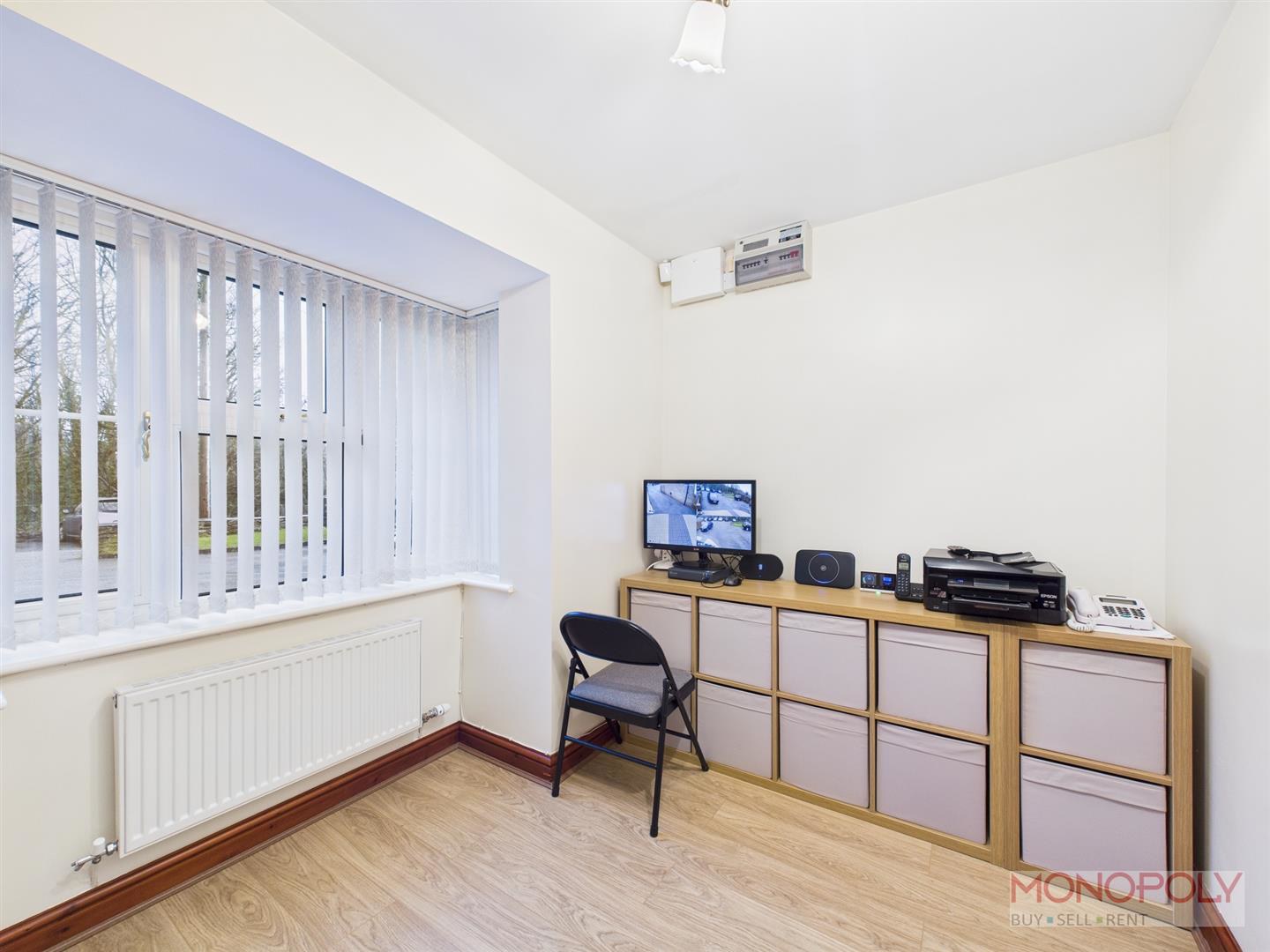 Top Road, Summerhill, LL11, photo 9